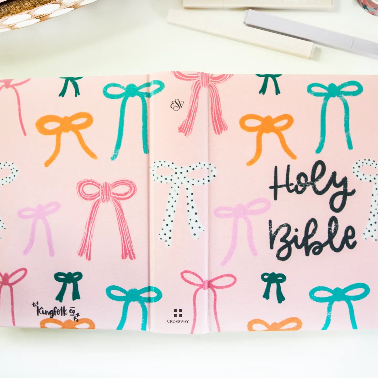 Beautiful Bows ESV Journaling Bible