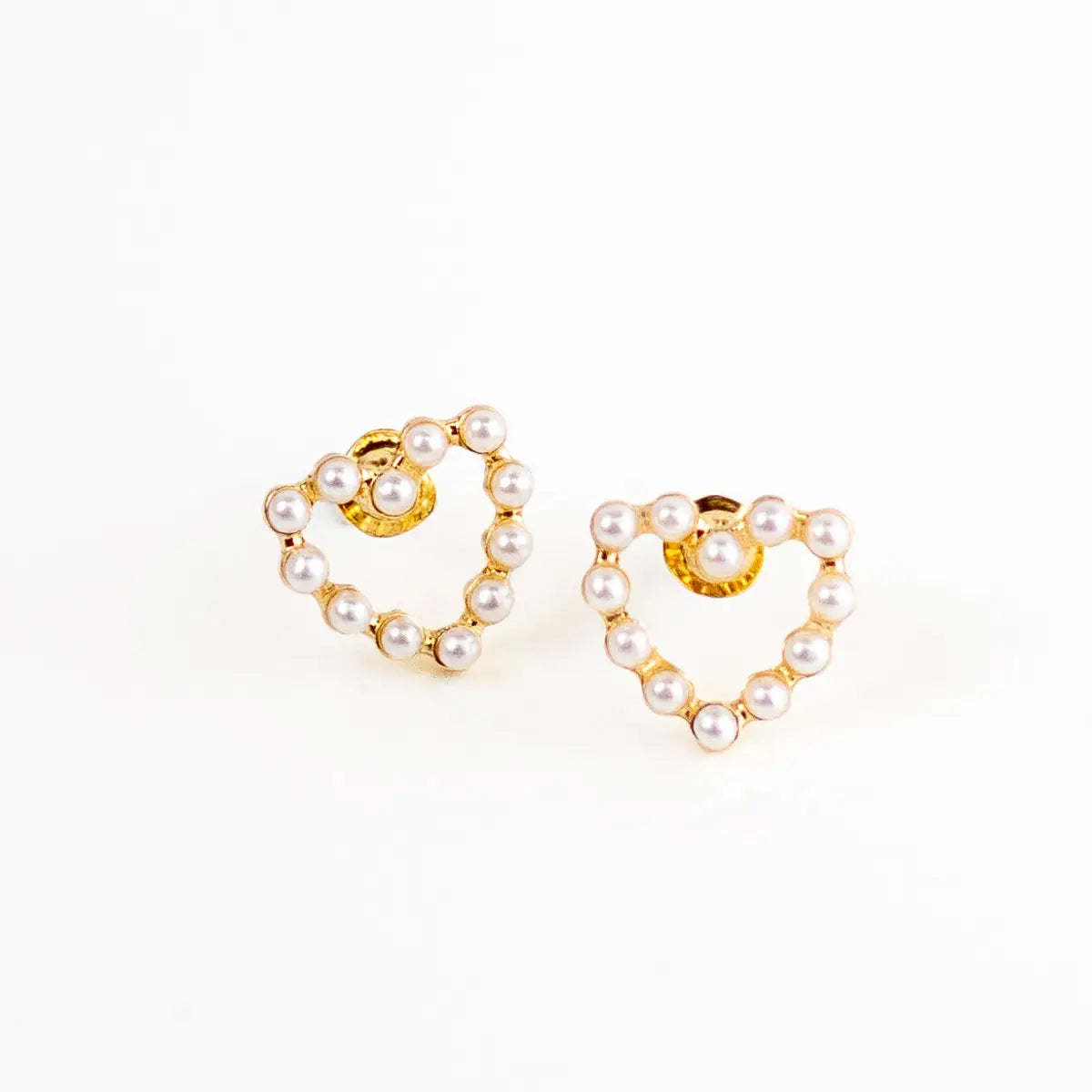 Heart Pearl Stud Earrings White/Gold .5"