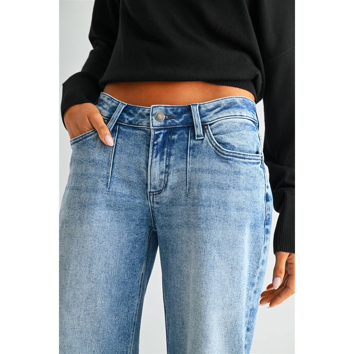 Low Rise Wide Ankle Baggy Fit