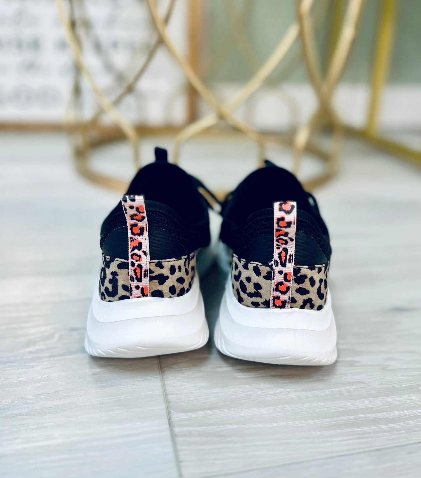 Anisa Leopard Sneaker