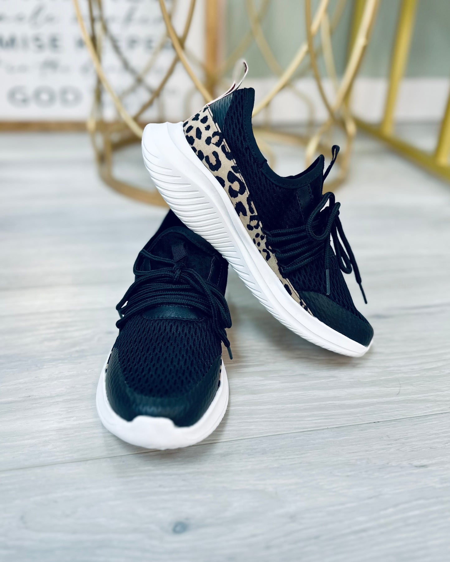 Anisa Leopard Sneaker