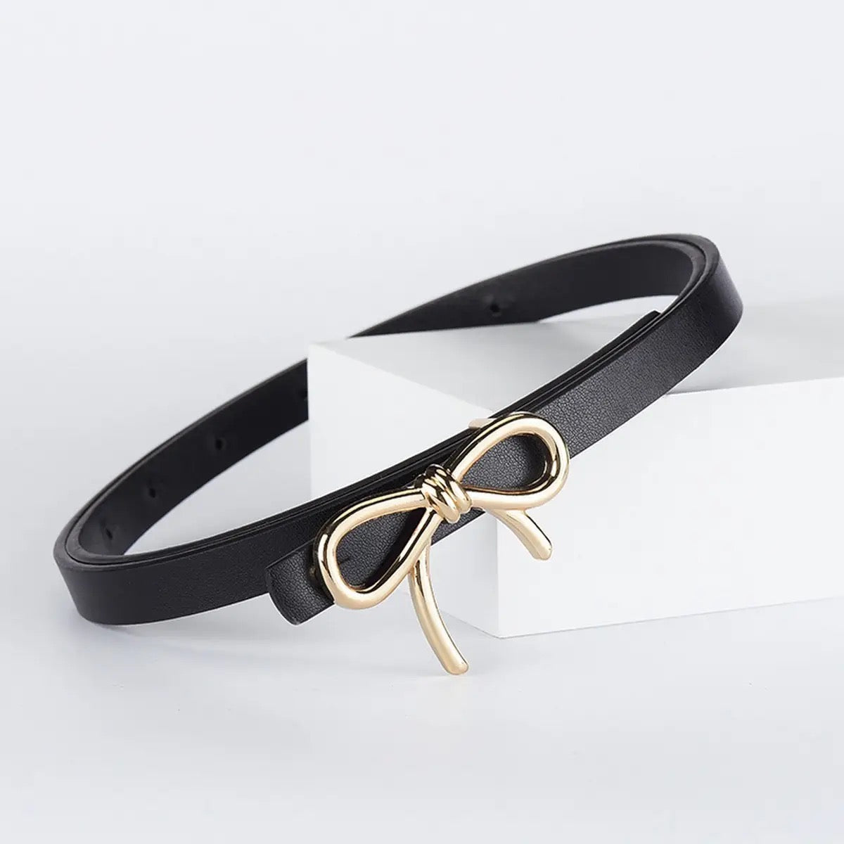 Bow Buckle Leather Skinny Belt