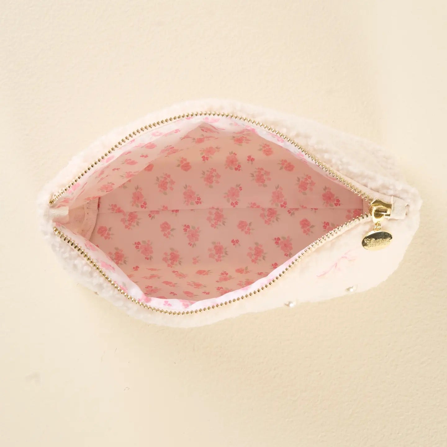 Teddy Sherpa Pouch - Pink Bows