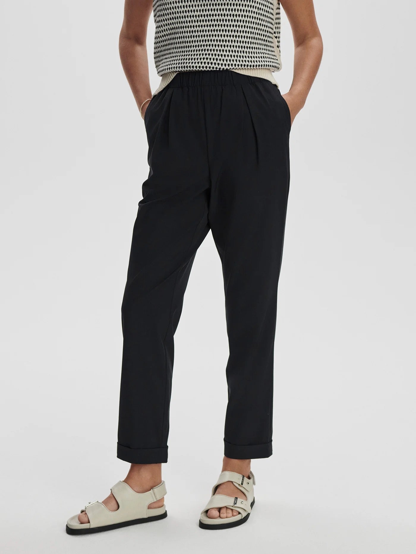 Varley Alana Slim Tapered Cuff Pant 29