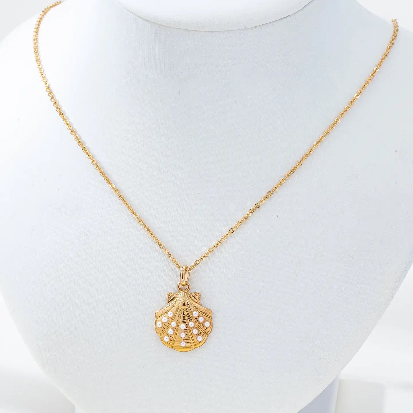 Pearl Accented Shell Pendant Necklace