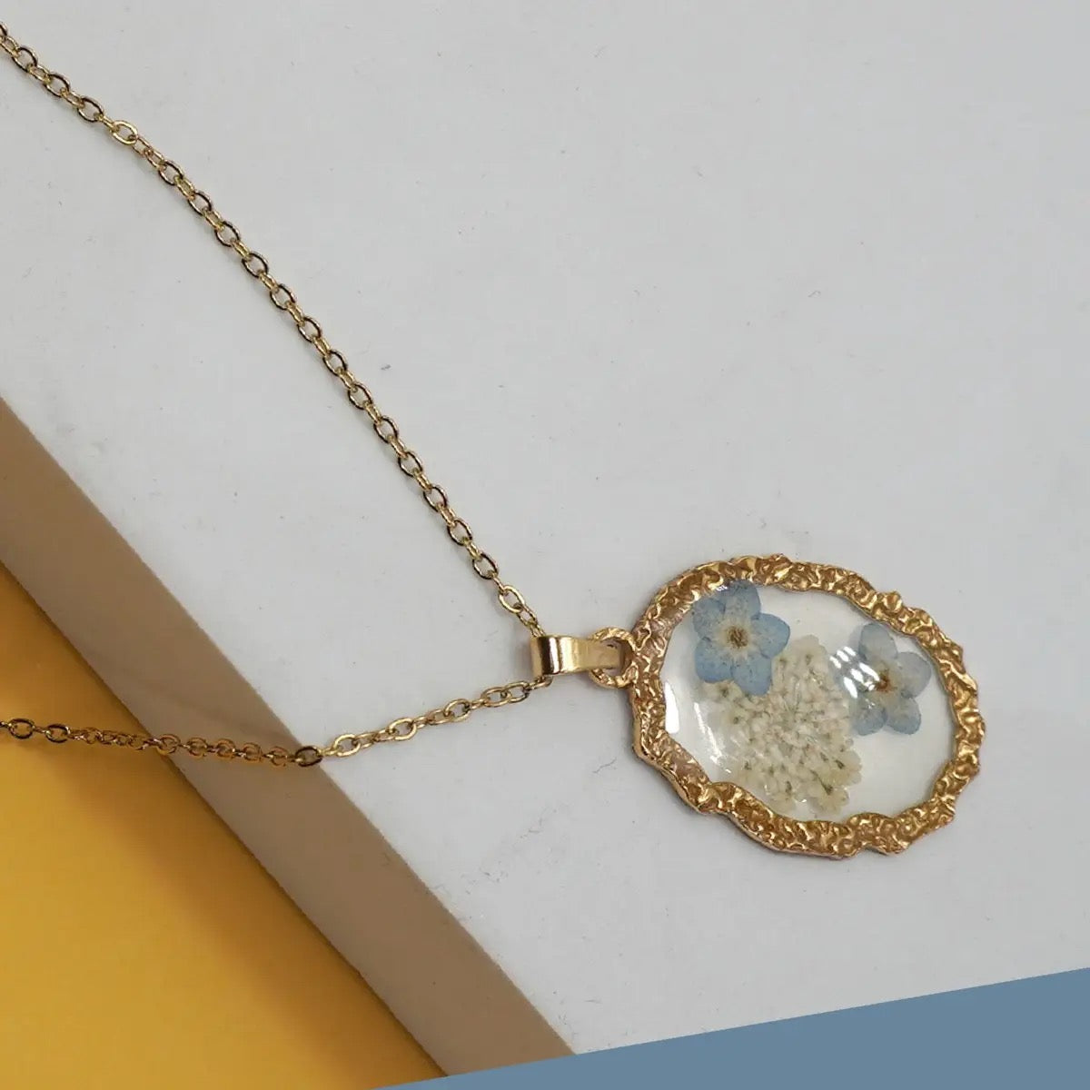 Gold Oval Flower Necklace
