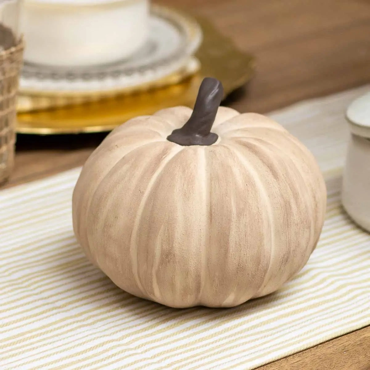 Willis Antique Cream Pumpkin
