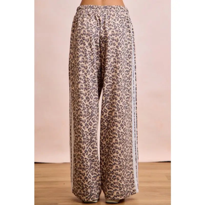 Leopard Lace Contrast Sweatpants