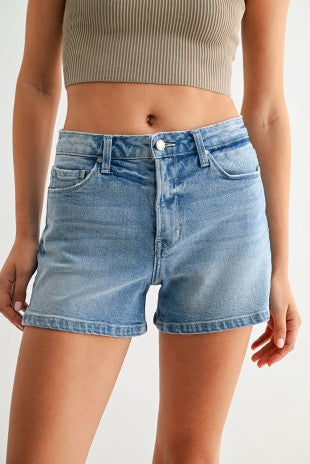 Regular Hem Stretch Short With Hidden Split