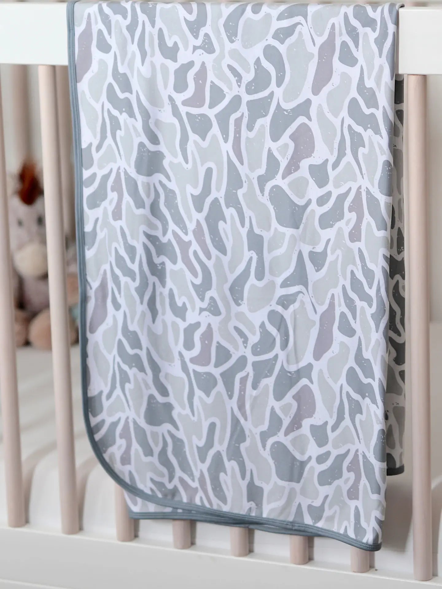 Burelbo Swaddle - White Camo