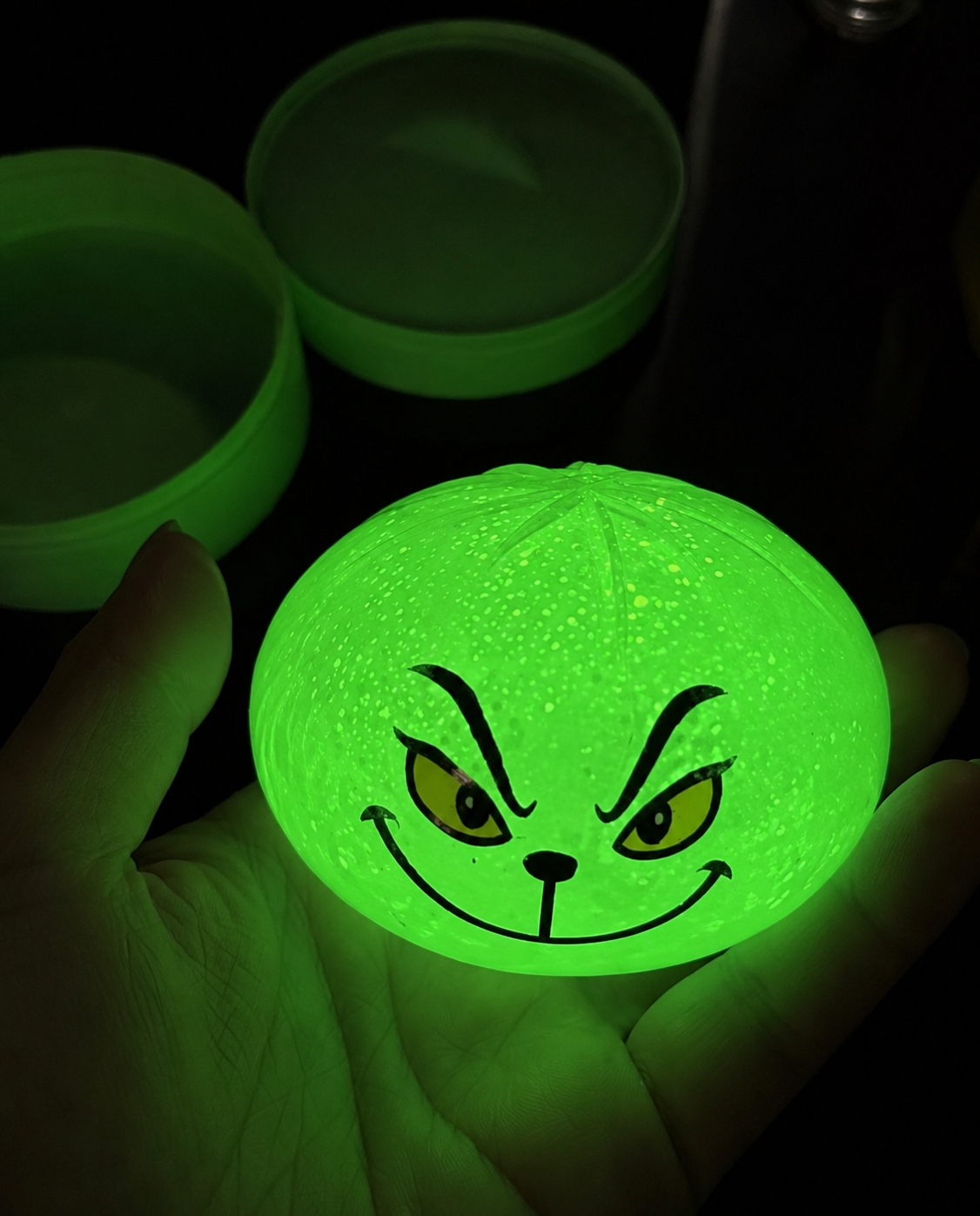 Viral Dumpling - Grinch GLOW in the Dark Edition