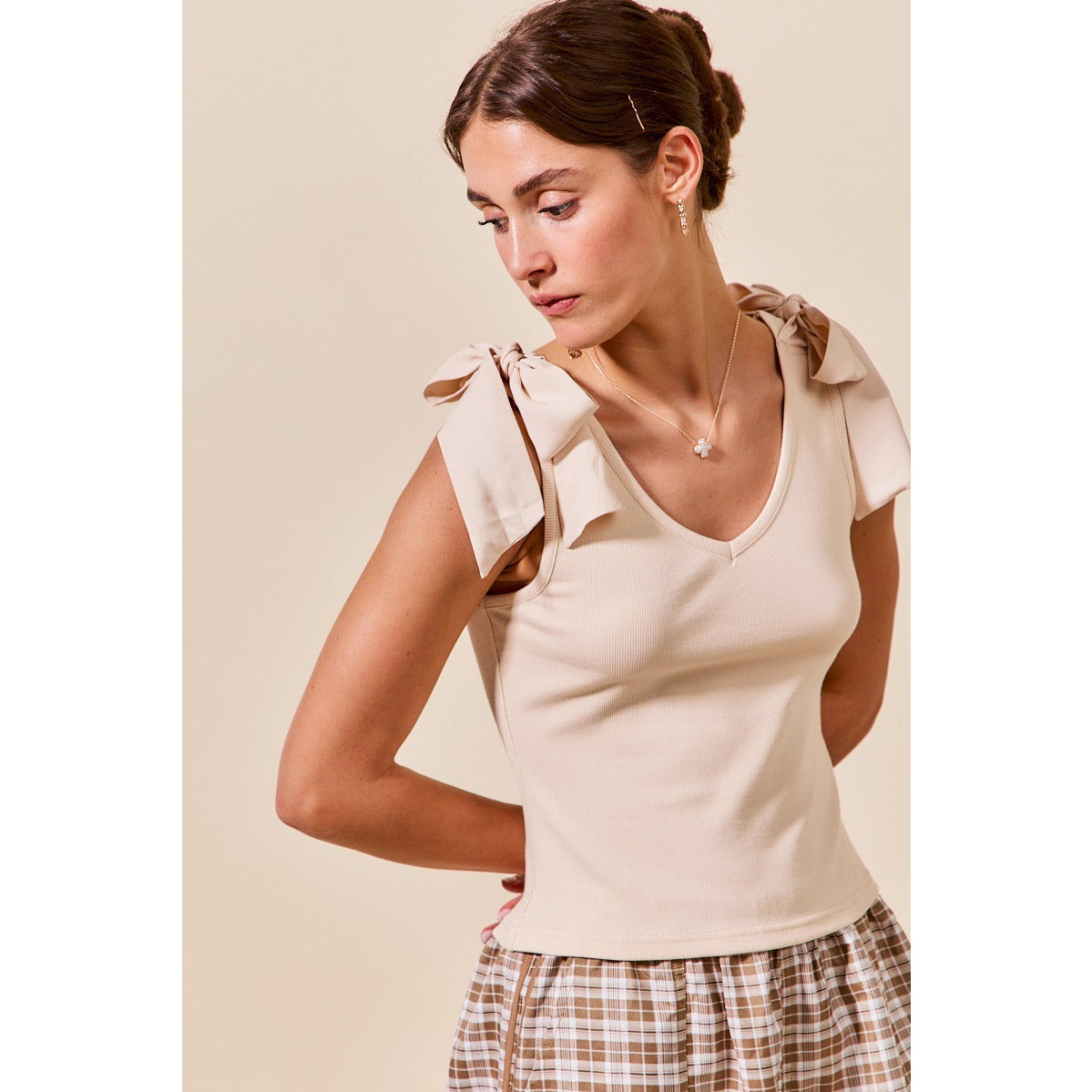 V neck rib knit tank top with shoulder tie strap details