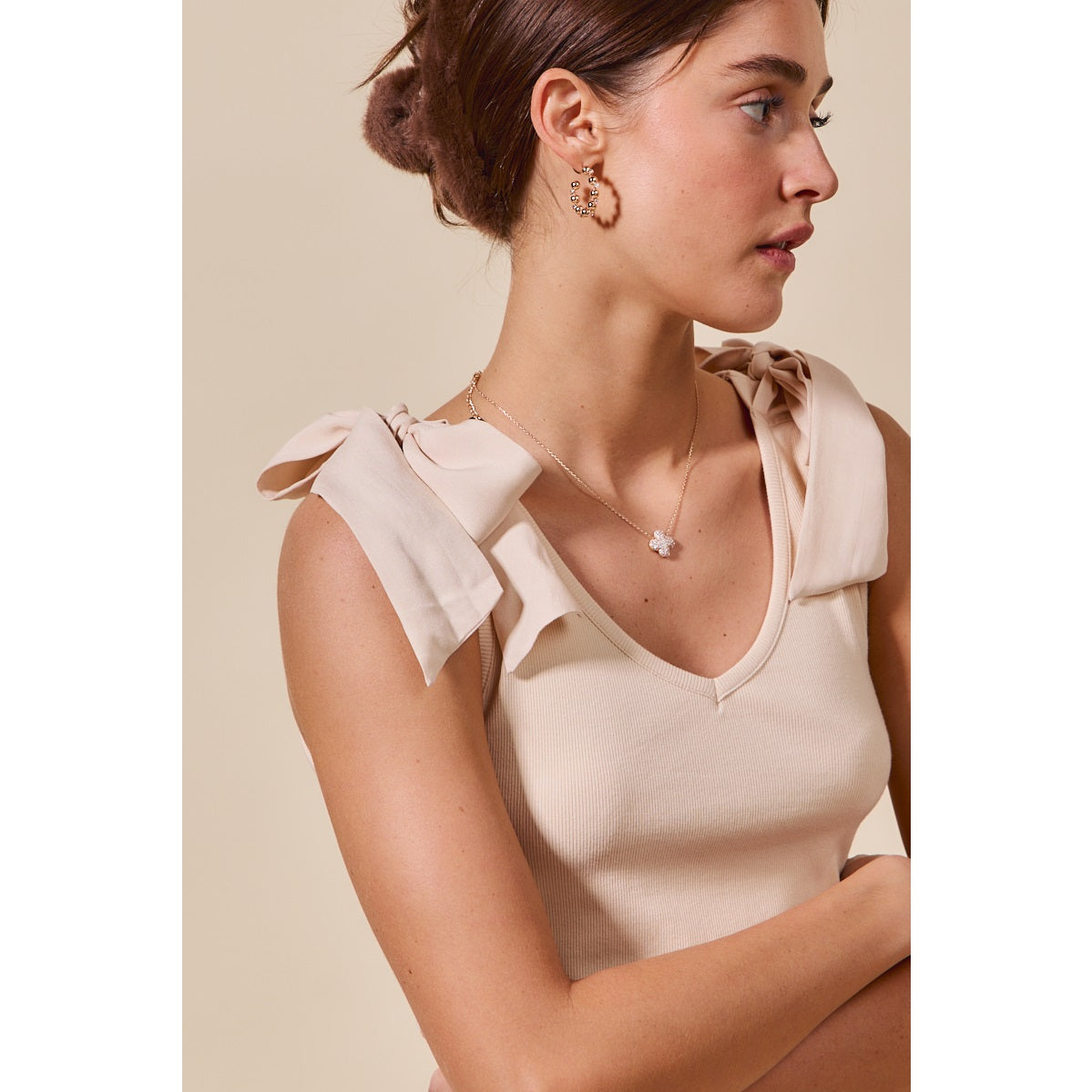 V neck rib knit tank top with shoulder tie strap details