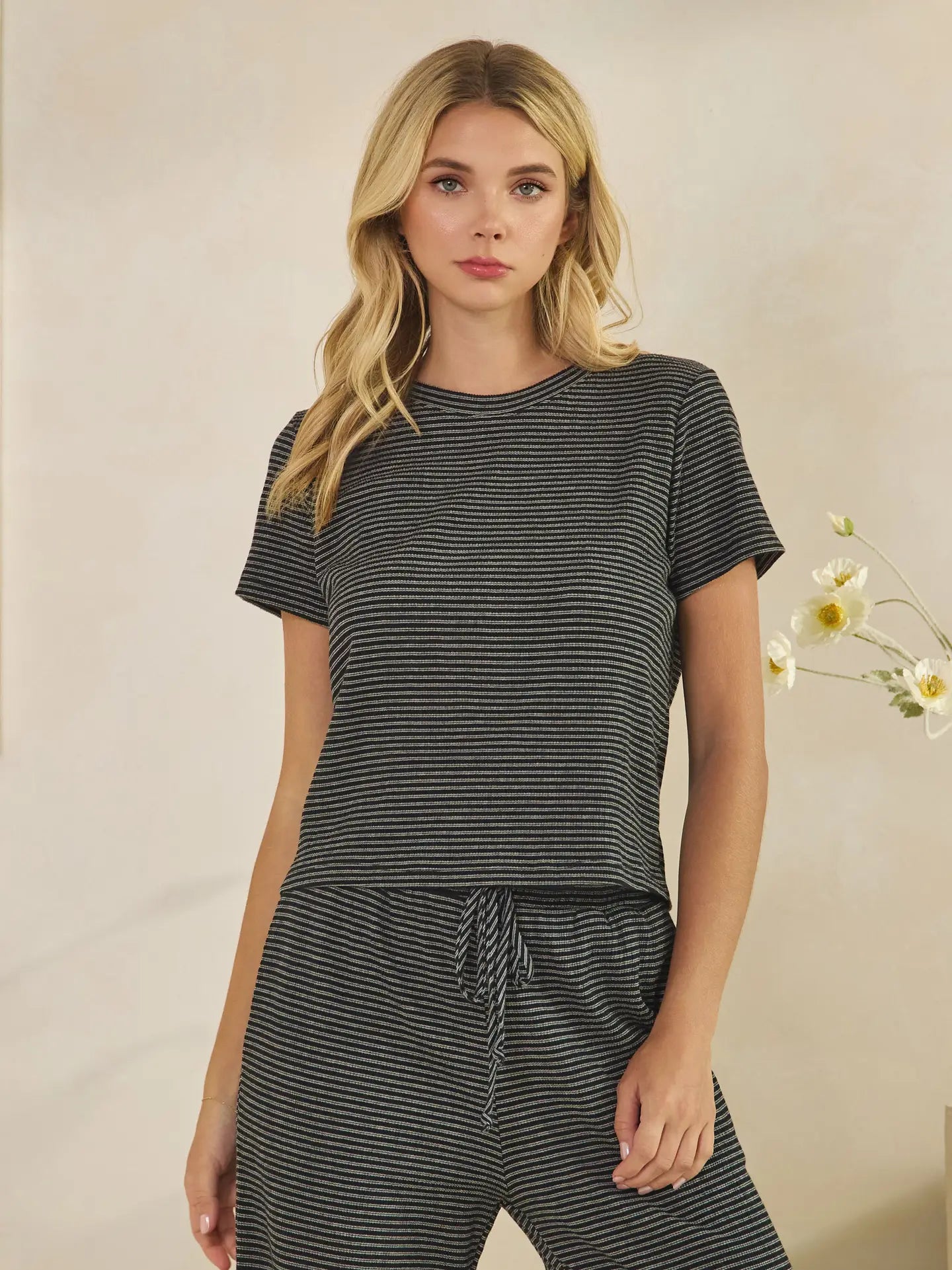 Round Neck Black Stripe Crinkle Crop Top