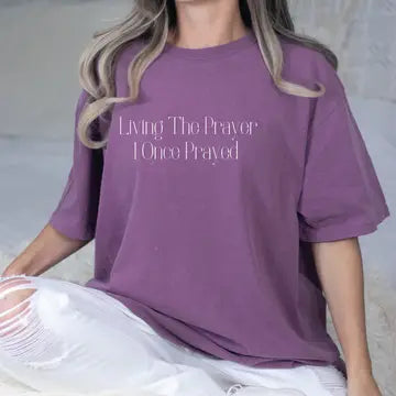 Living the Prayer Comfort Color Tee