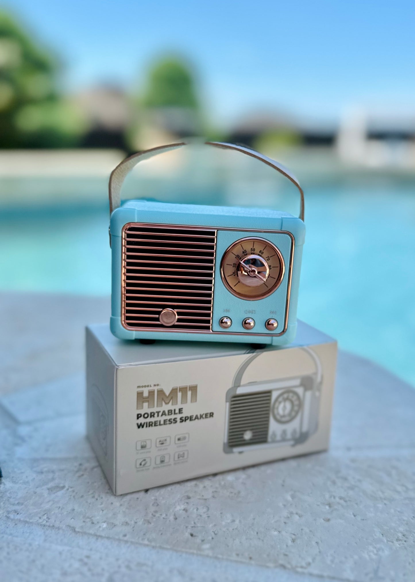 Retro Radio Wireless Speaker