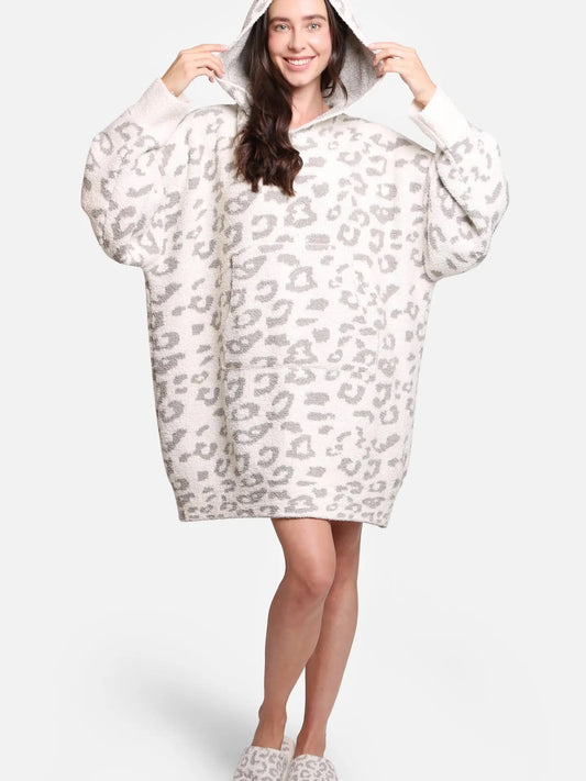 Leopard Super Luxe Wearable Blanket