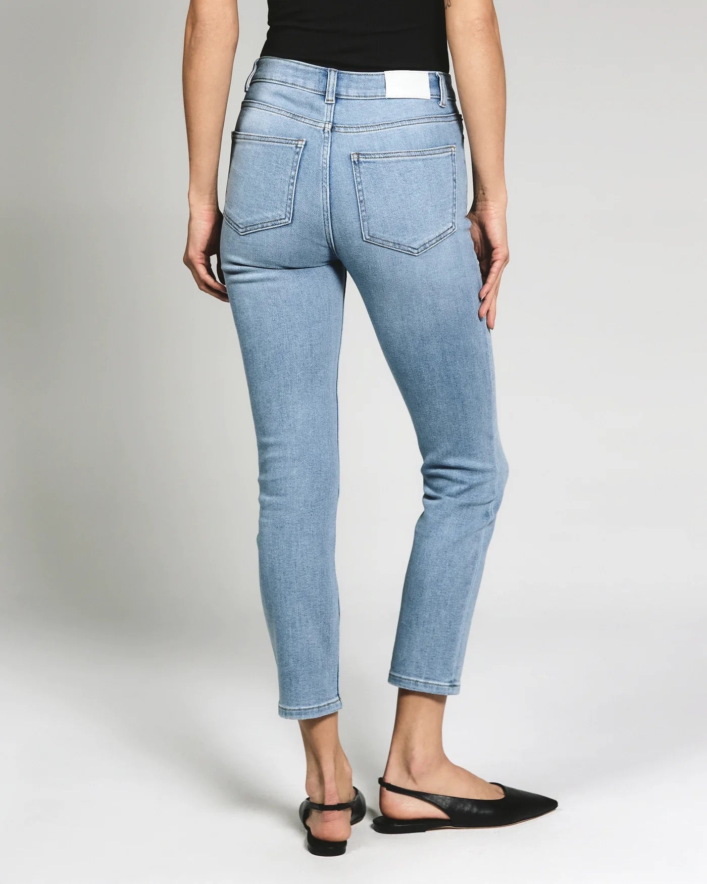 7 Diamonds Cara Mid-Rise Skinny Jeans