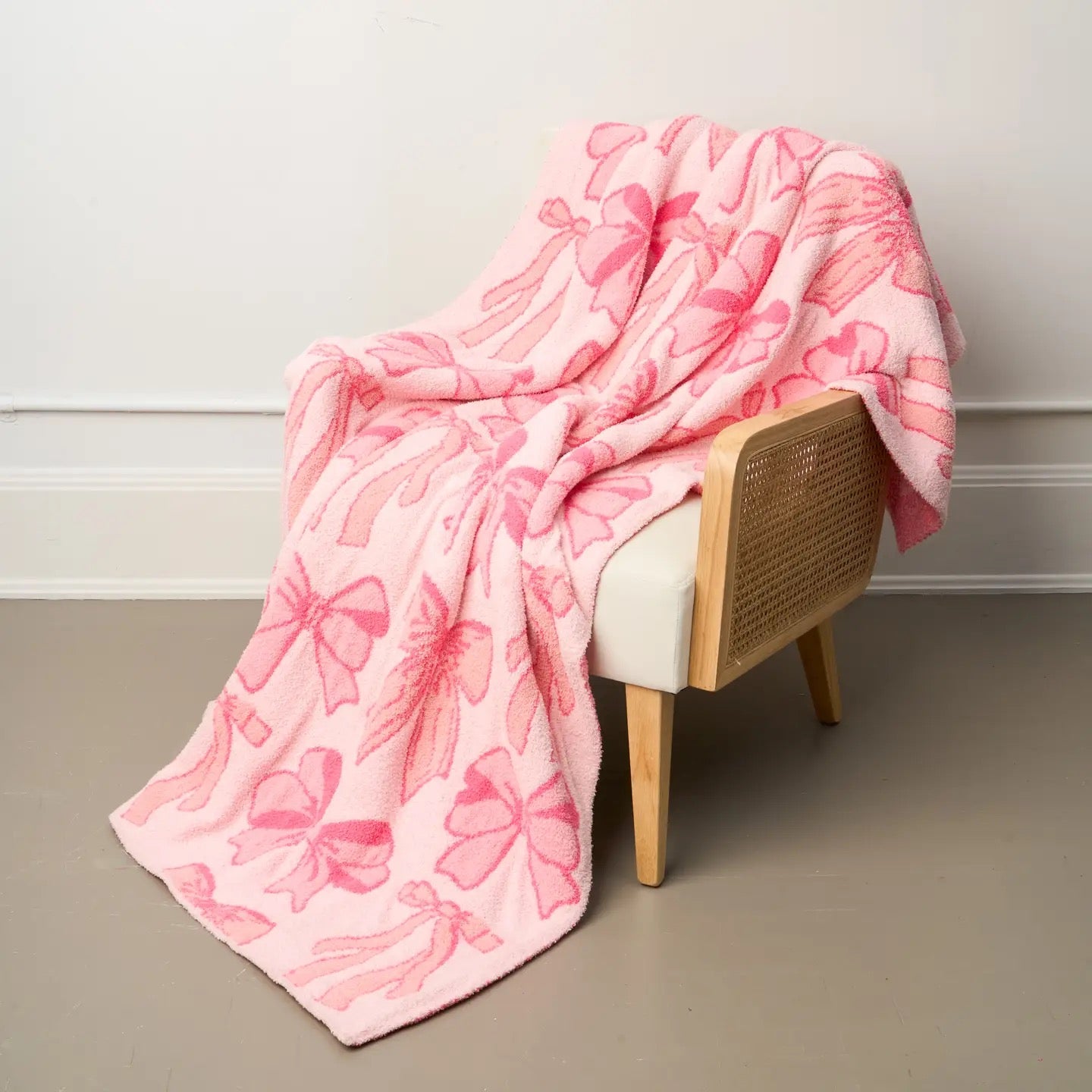 Blushing Pink Bows Luxe Blanket