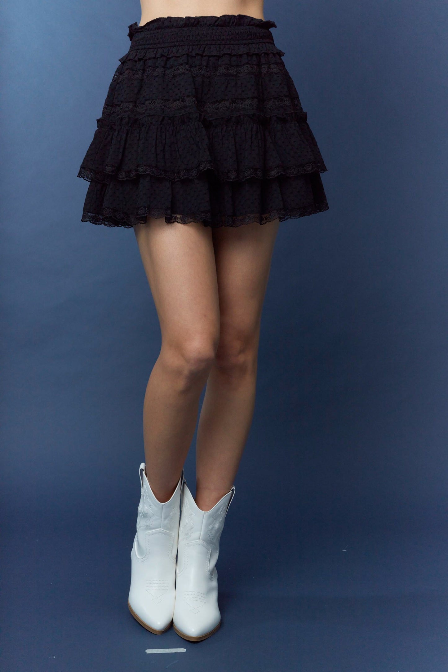 Dot Textured Scallop Lace Skirt