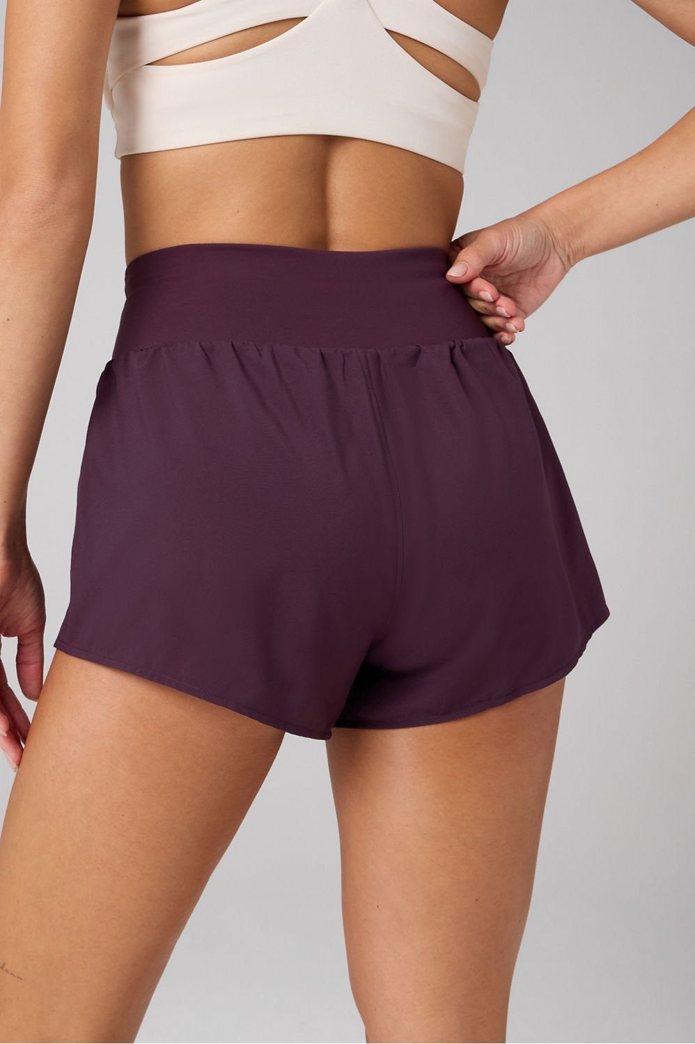 Fabletics Sunchaser Short 3"-Oxblood