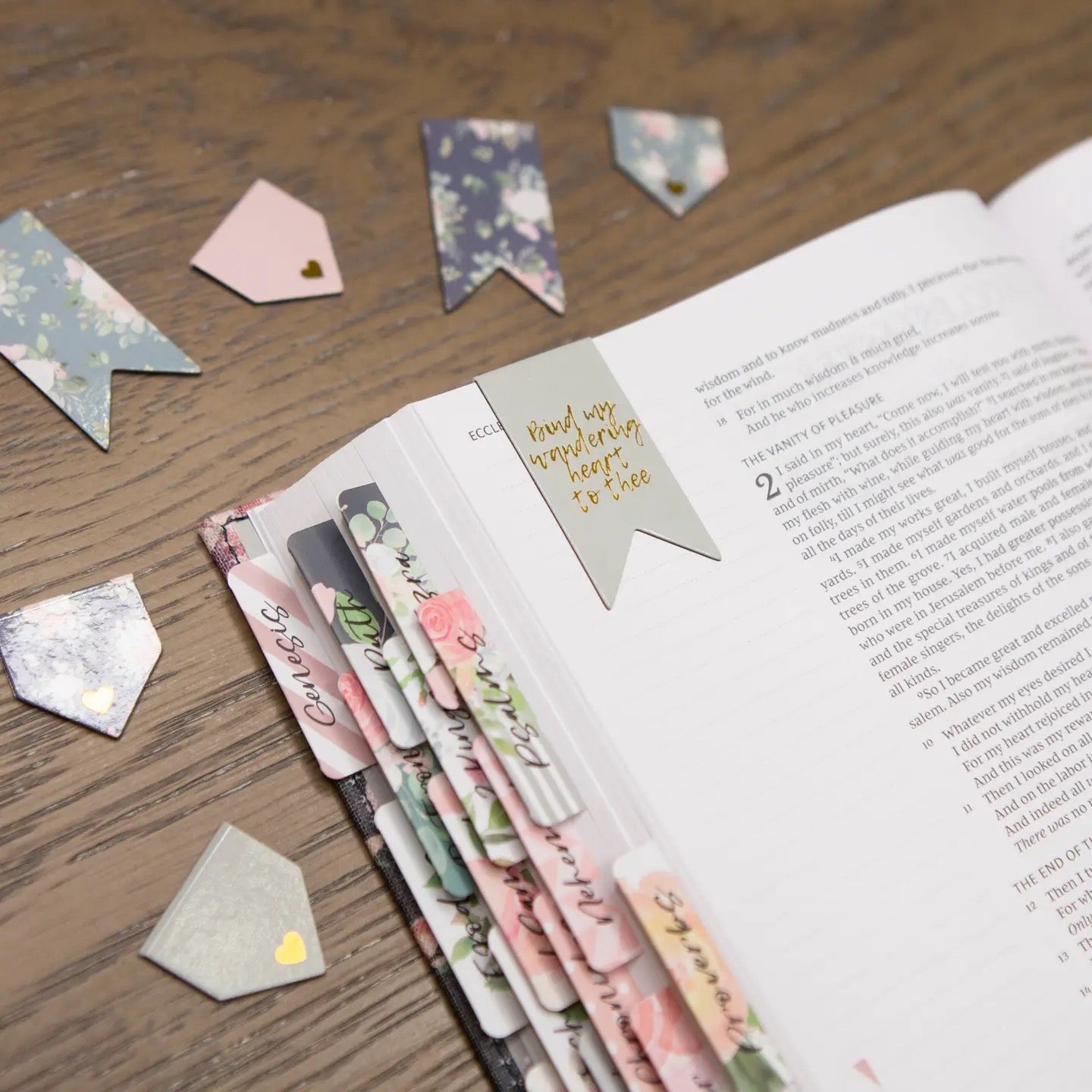 Turn Your Eyes Upon Jesus Magnetic Bookmark Set