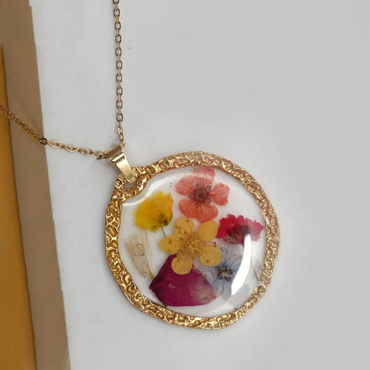 Gold Round Flower Necklace