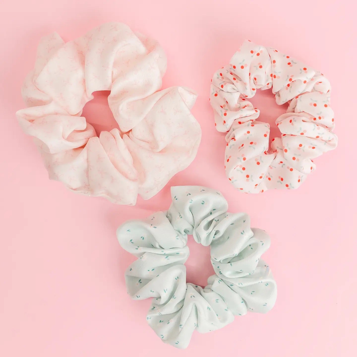 The Darling Details Scrunchie Set of 3