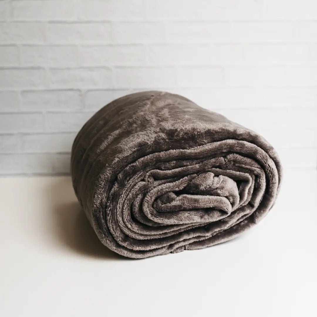 Cozy Gray Fleece Throw Blanket