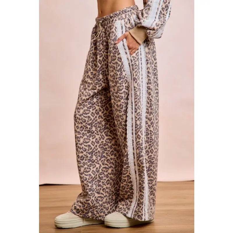 Leopard Lace Contrast Sweatpants