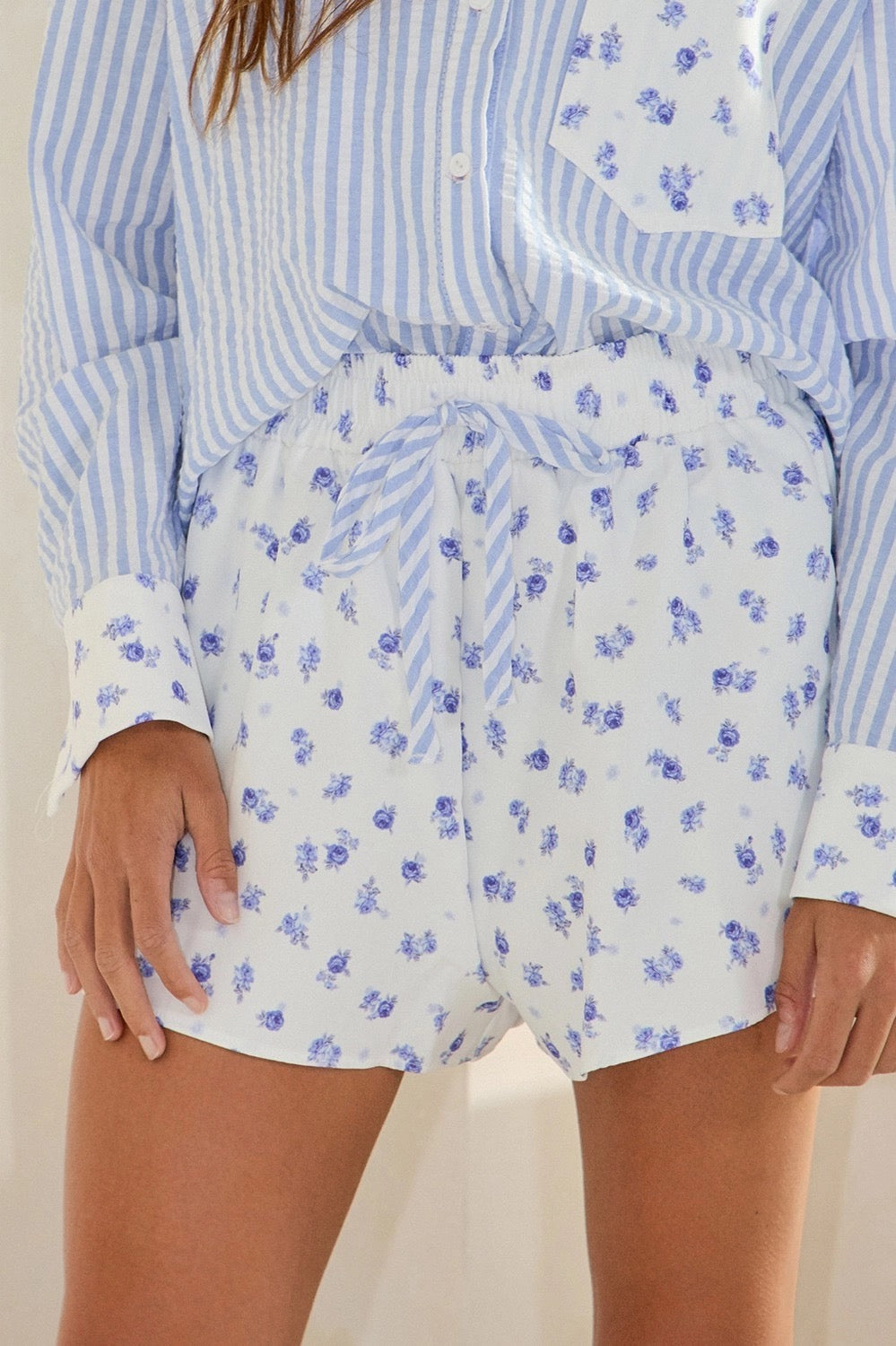 Floral Print Elastic Waist Woven Shorts