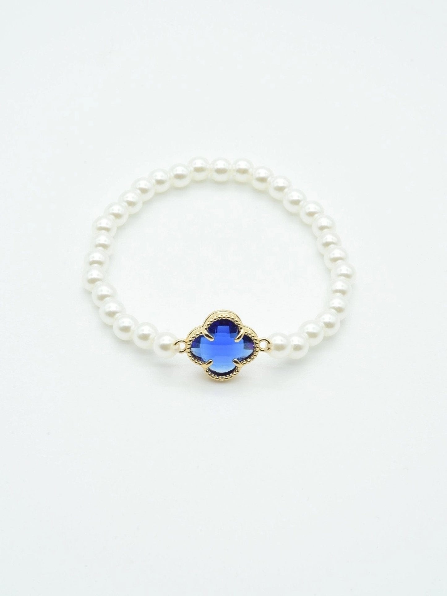 Clover Accent Pearl Stretch Bracelet