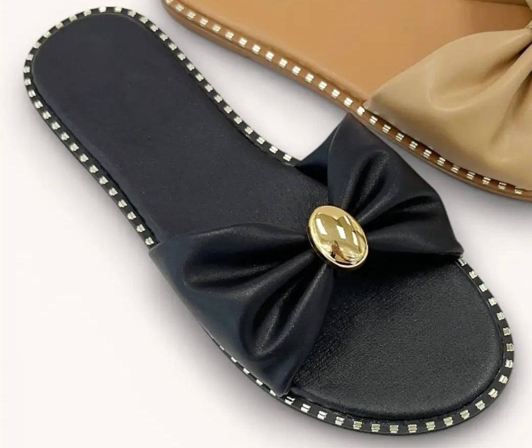 Sleek Metallic Edge Flat Sandal