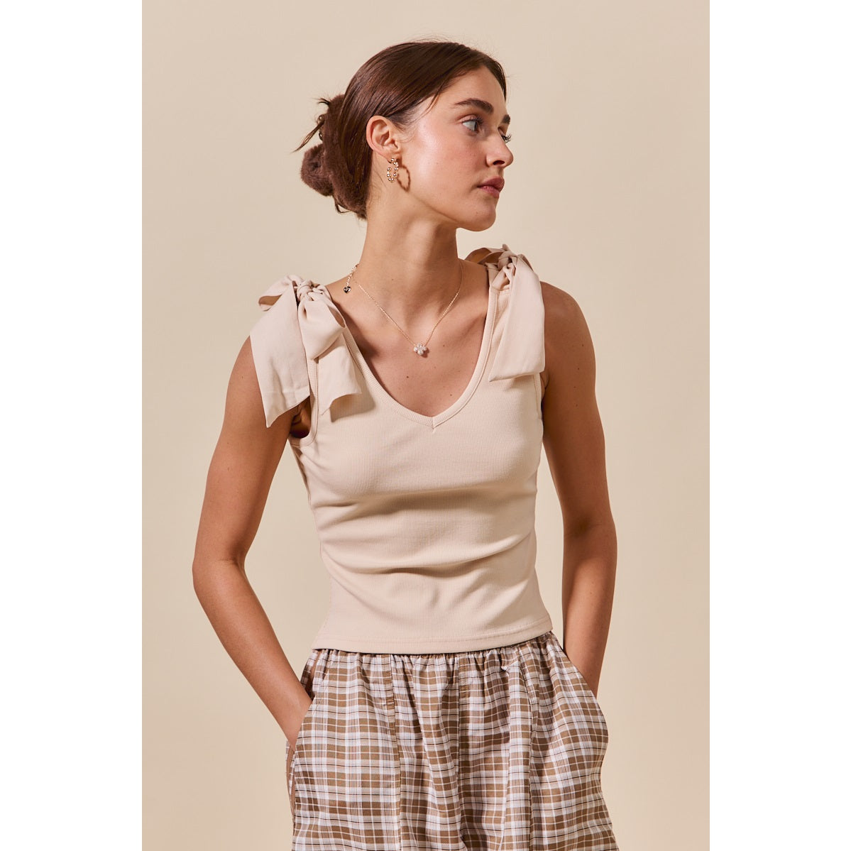 V neck rib knit tank top with shoulder tie strap details