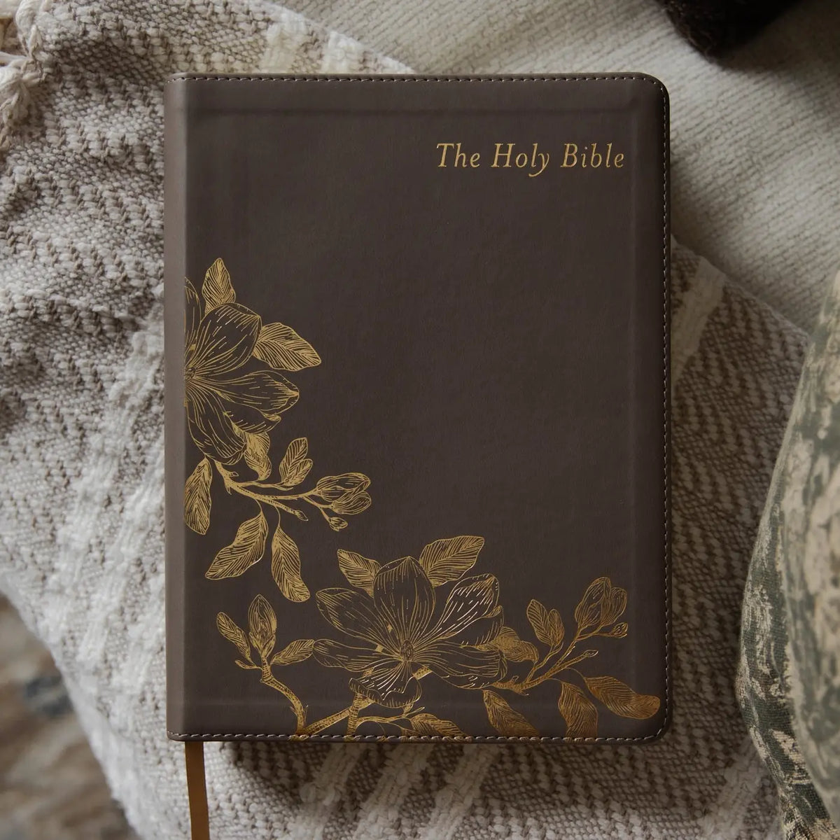 ESV Single Column Journaling Bible | Delight