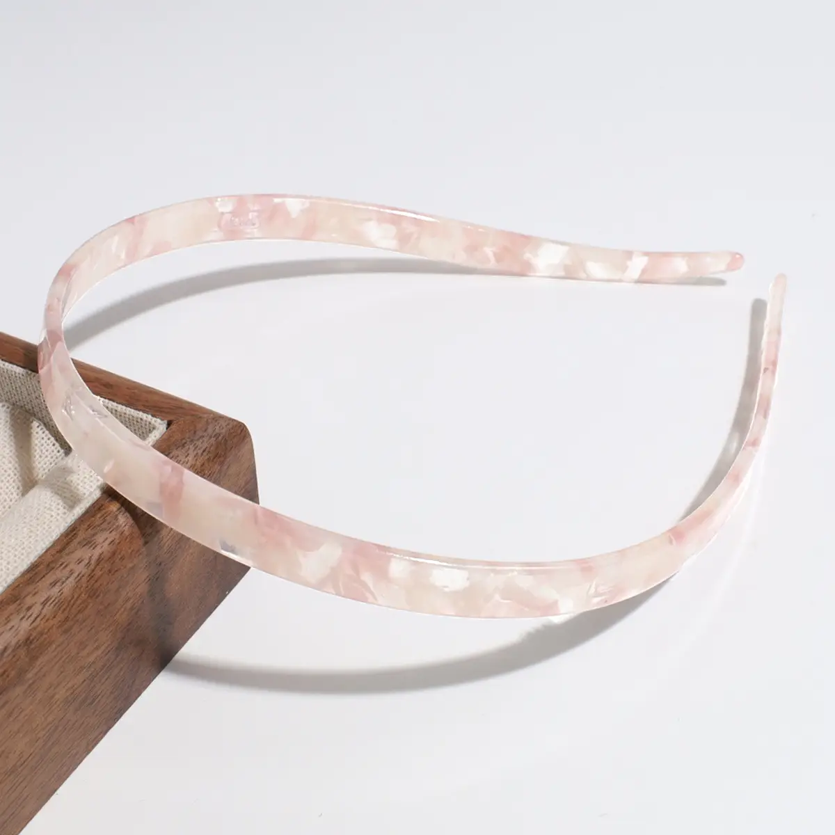 Retro Ice Crack Toothed Plastic Headband